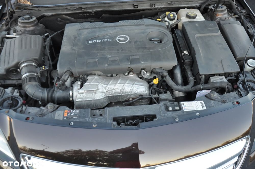 Opel Insignia 2.0 CDTI Cosmo S&S - 24