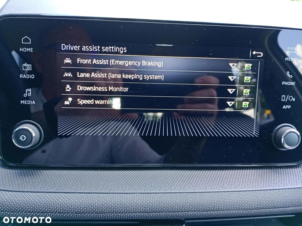 Skoda Fabia 1.0 TSI Selection DSG - 20