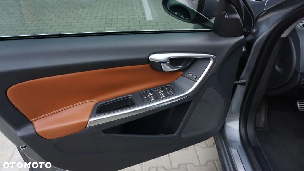 Volvo S60 2.5 T5 - 22