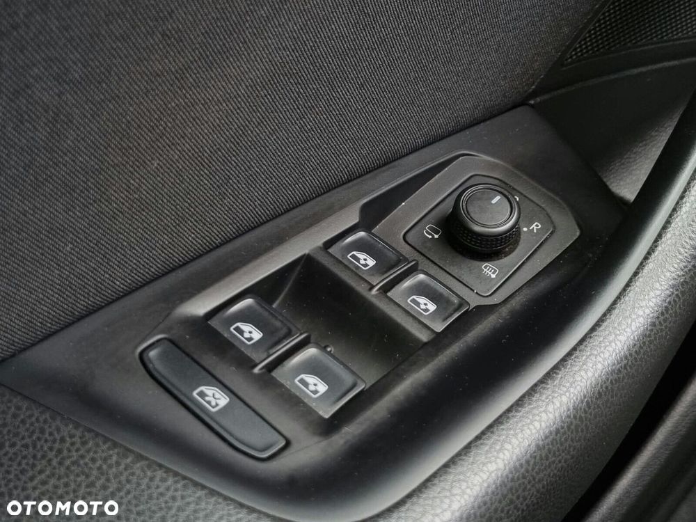 Volkswagen Passat Variant 1.5 TSI EVO Essence - 27