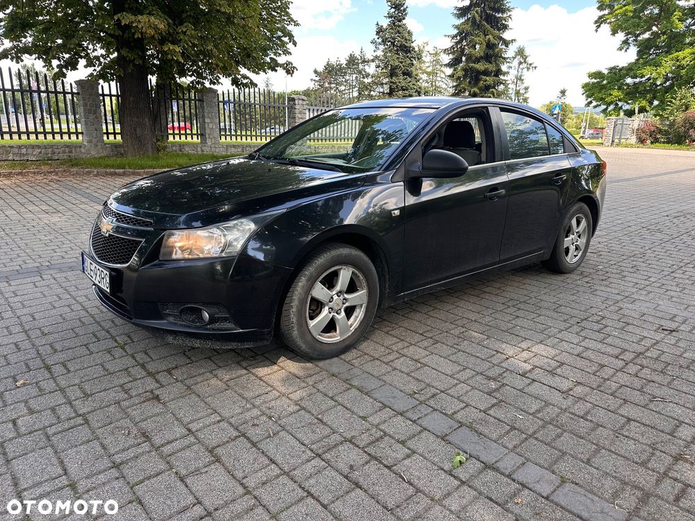 Chevrolet Cruze 1.8 LS+ - 1
