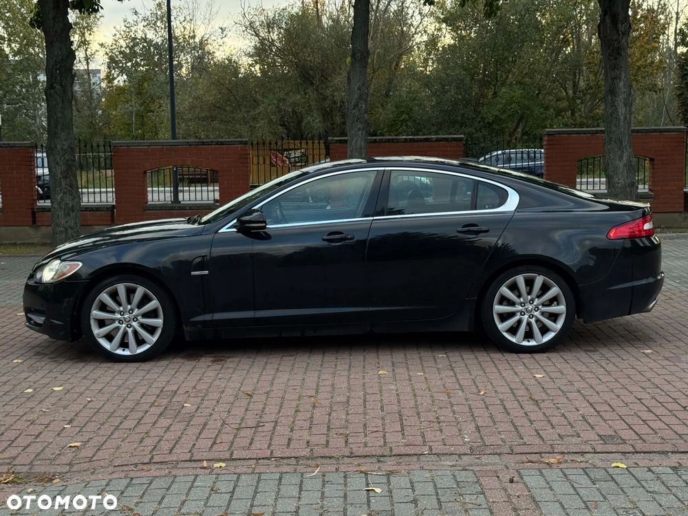 Jaguar XF - 3