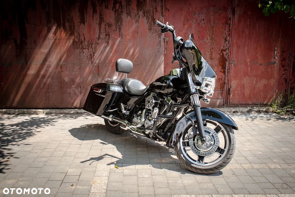 Harley-Davidson Touring Street Glide - 10
