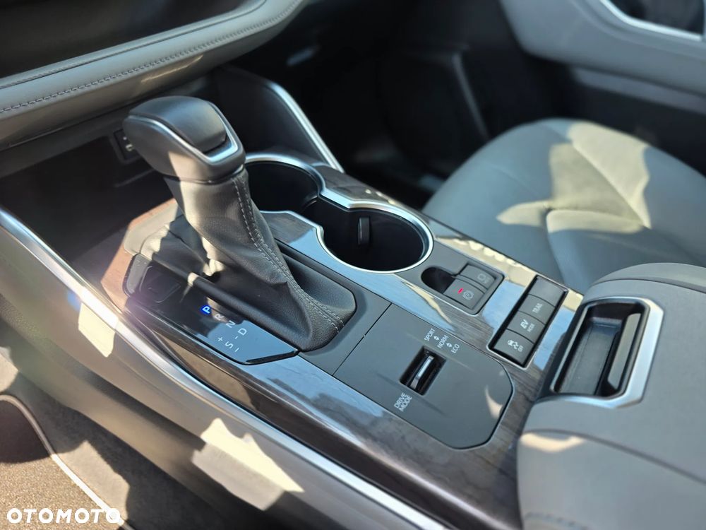 Toyota Highlander 2.5 Hybrid Executive Style - 20