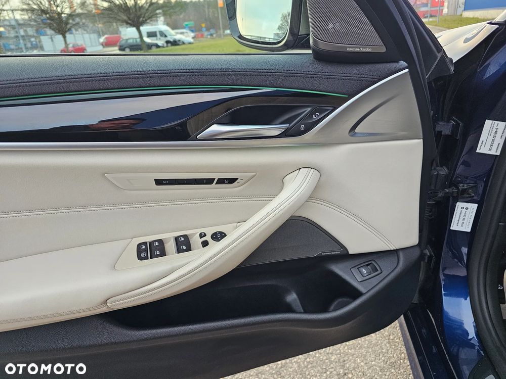 BMW Seria 5 - 33