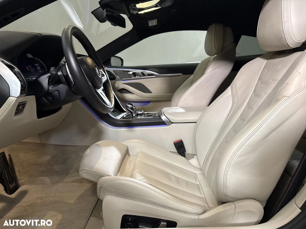 BMW Seria 8 - 26