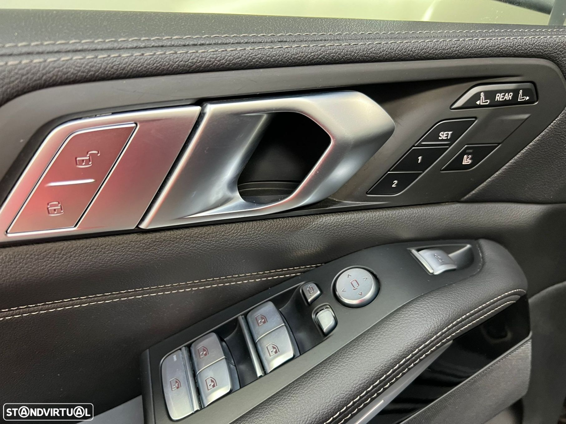 BMW X7 40 i xDrive - 25