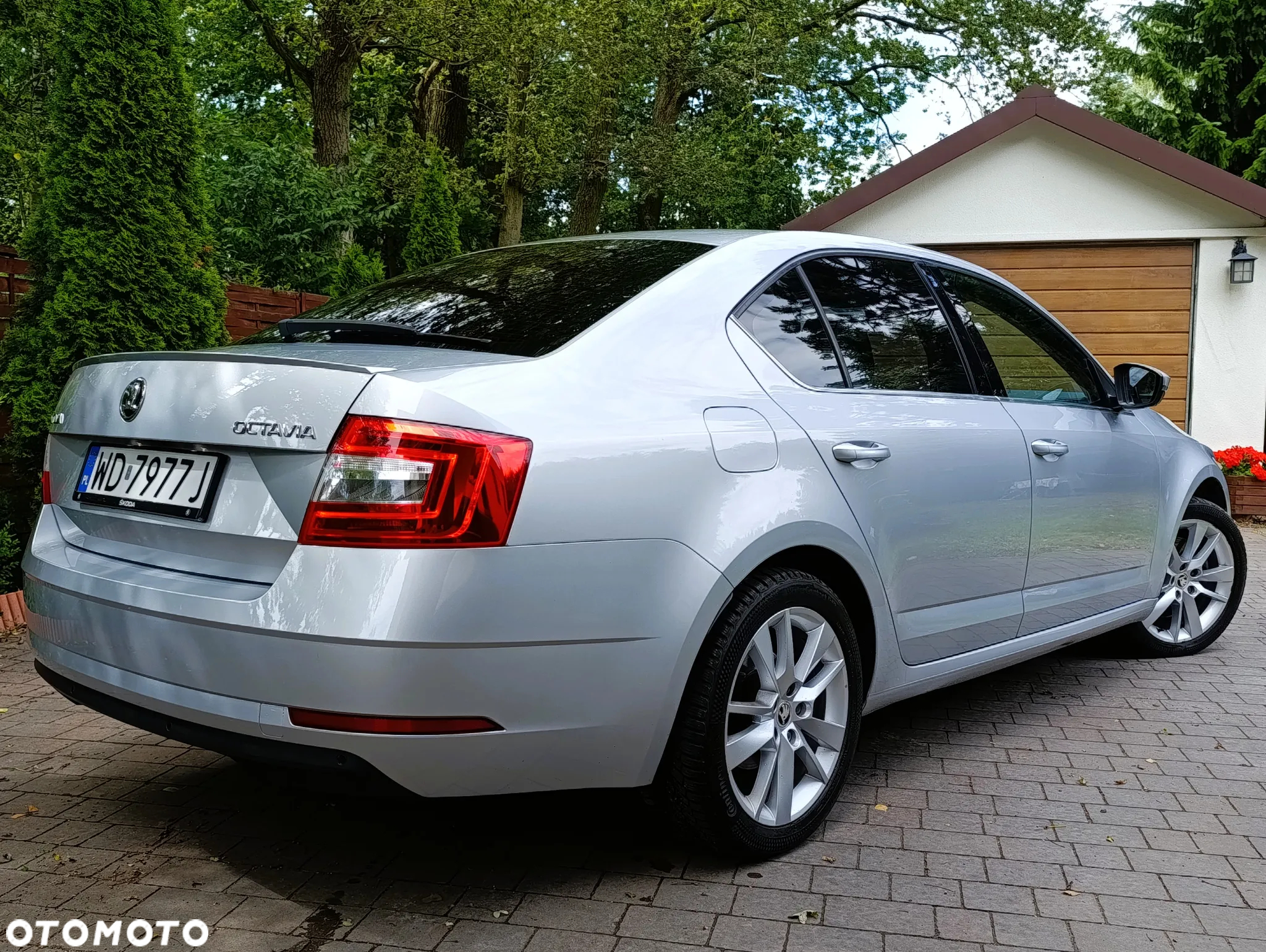 Skoda Octavia 1.8 TSI Style DSG - 6