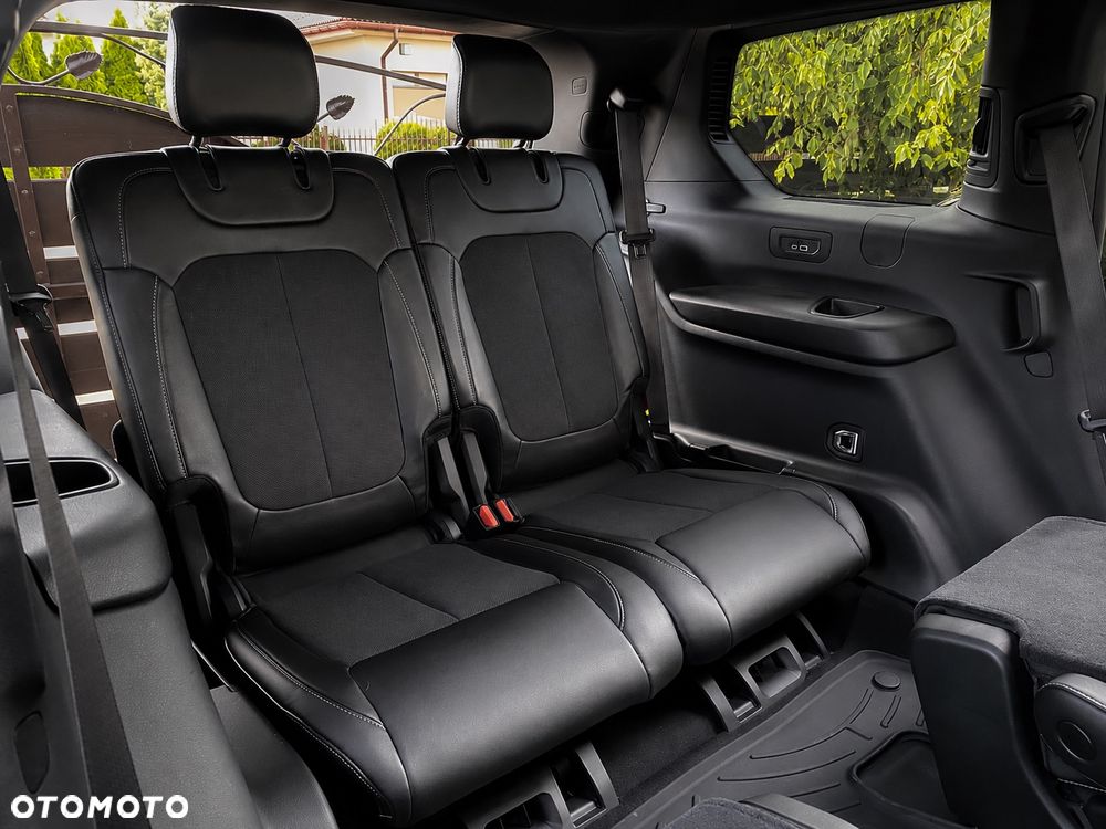 Jeep Grand Cherokee - 21