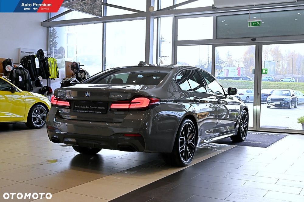 BMW Seria 5 530i xDrive - 19