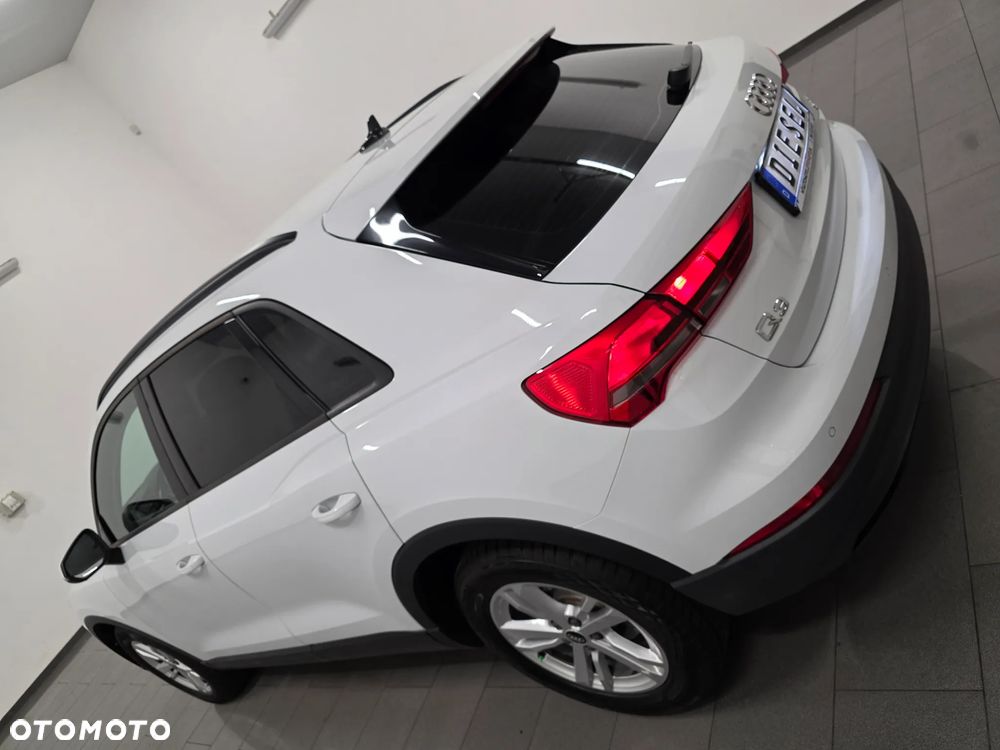 Audi Q3 35 TDI S tronic - 33