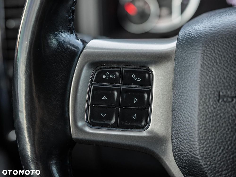RAM 1500 - 28
