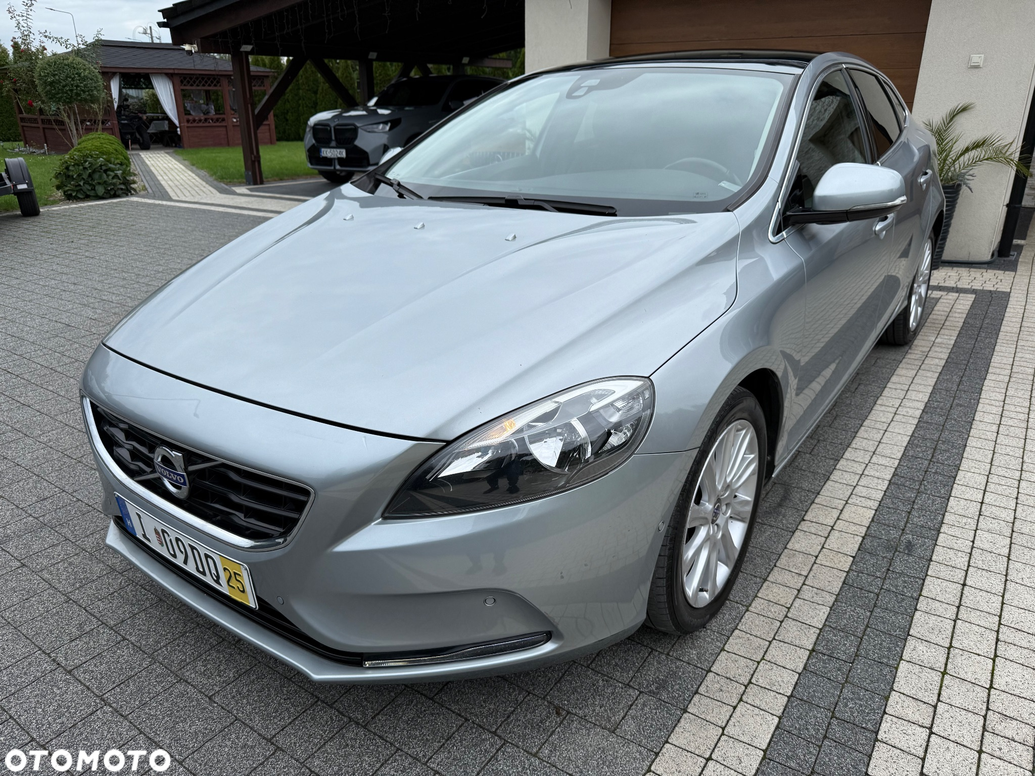 Volvo V40 D2 Summum - 2