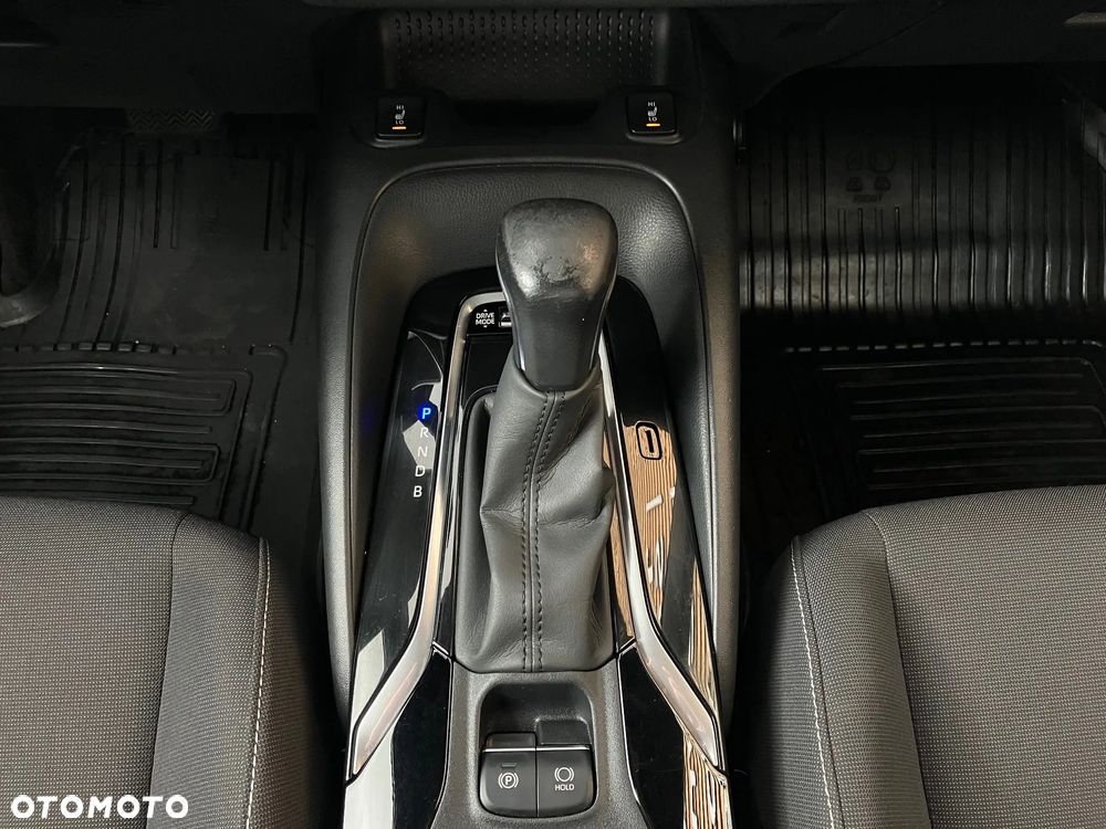 Toyota Corolla 1.8 Hybrid Comfort - 30