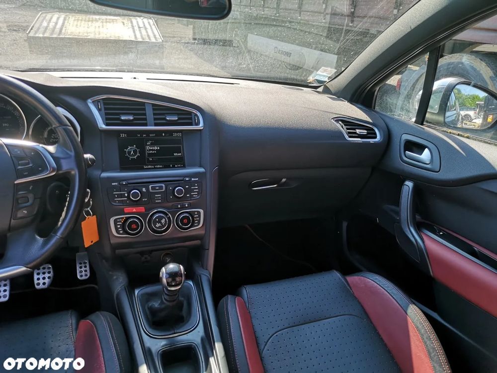 Citroën DS4 1.6 HDi SoChic - 18
