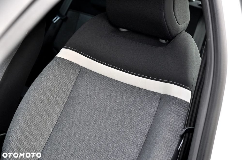 Citroën C4 BlueHDi 110 Stop&Start C-SERIES - 18