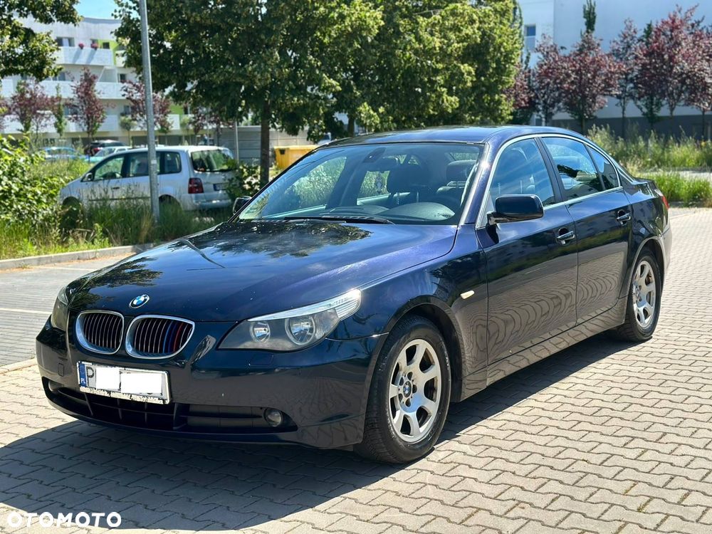 BMW Seria 5 523i - 1
