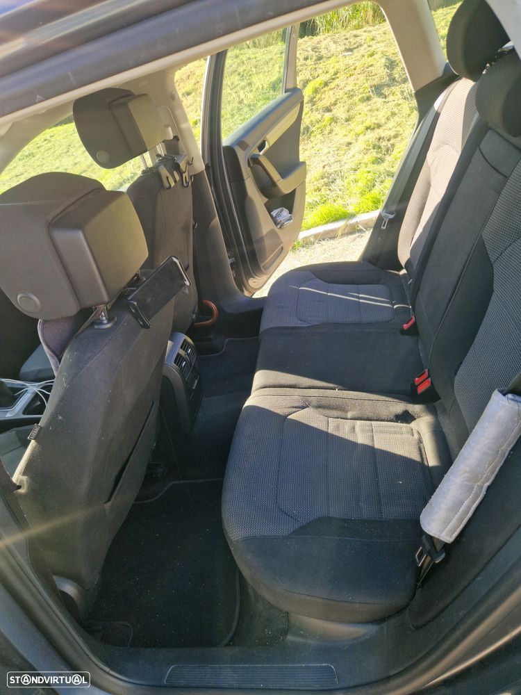 VW Passat Variant 1.6 TDI BlueMotion - 7