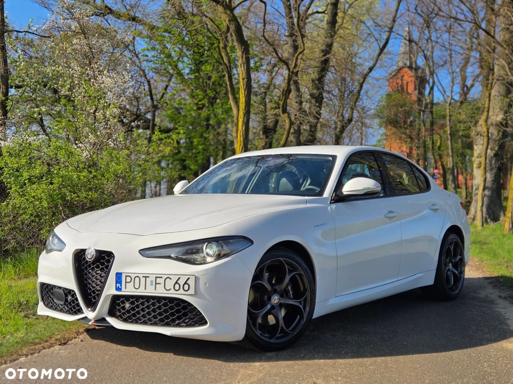 Alfa Romeo Giulia 2.2 AT8-Q4 Veloce - 17