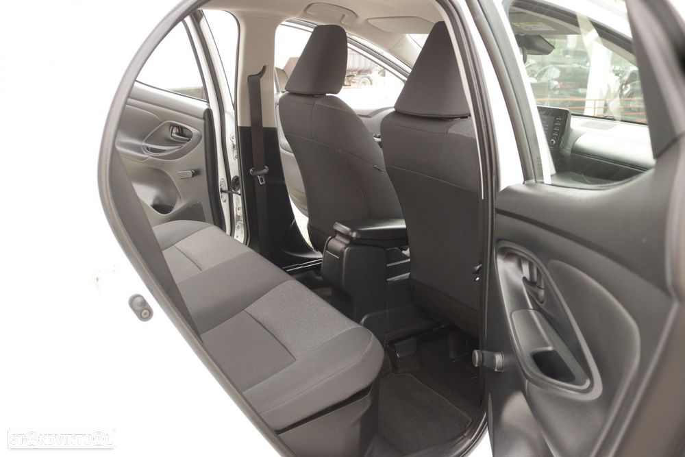 Toyota Yaris 1.5 HDF Comfort - 21