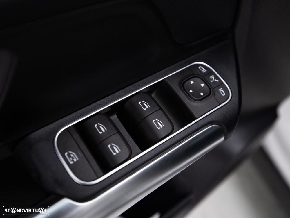 Mercedes-Benz EQA 300 4Matic Progressive - 18