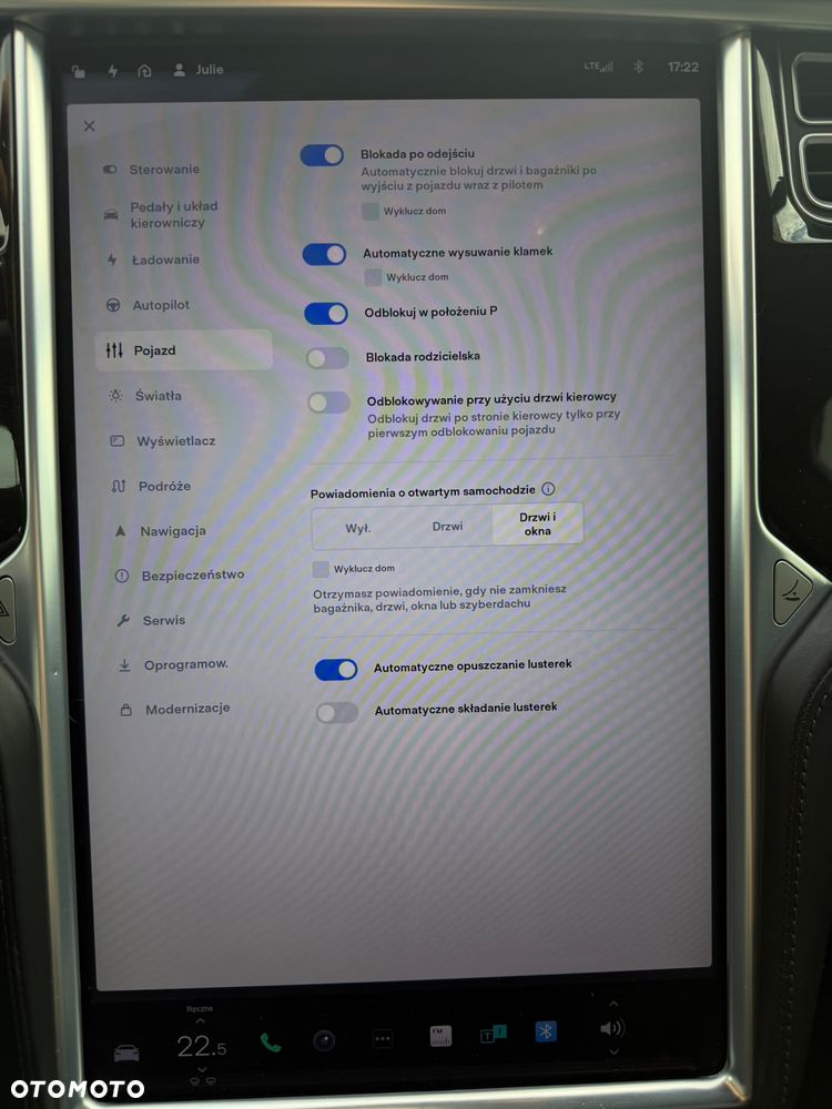Tesla Model S - 18