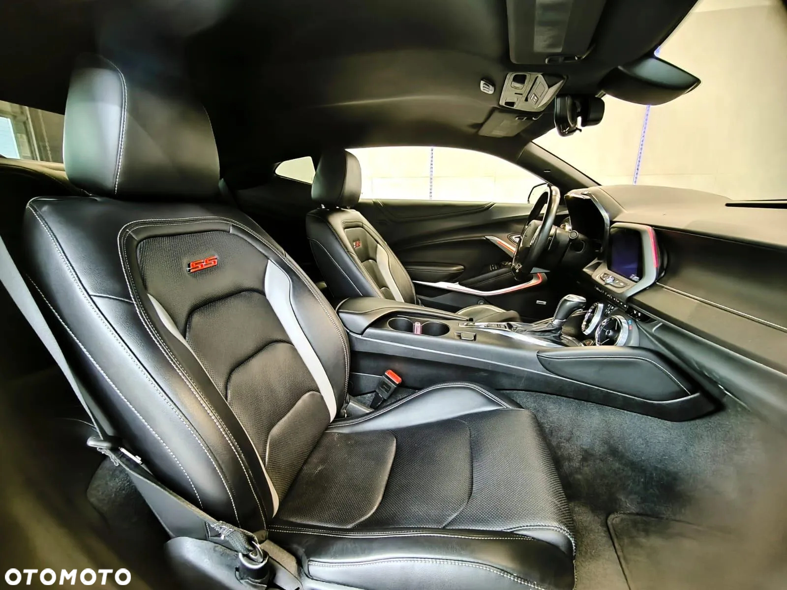 Chevrolet Camaro Coupe 6.2 V8 - 24
