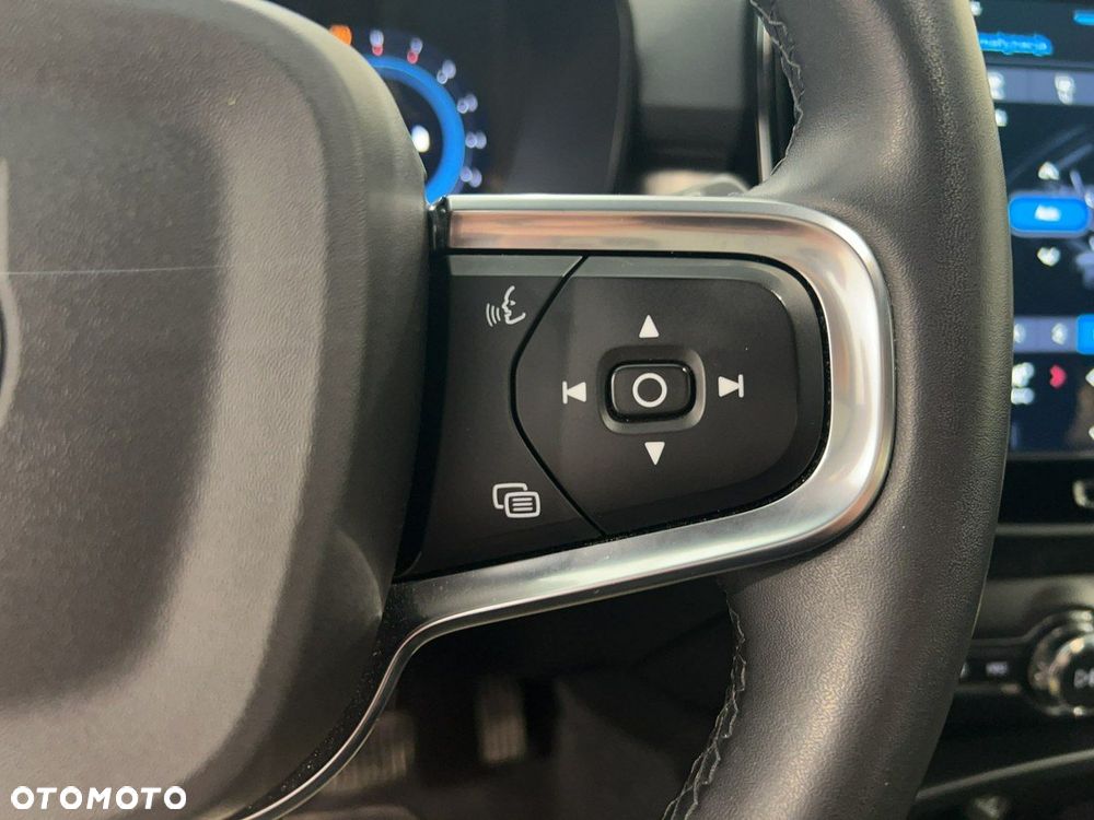 Volvo XC 40 B3 Core - 23