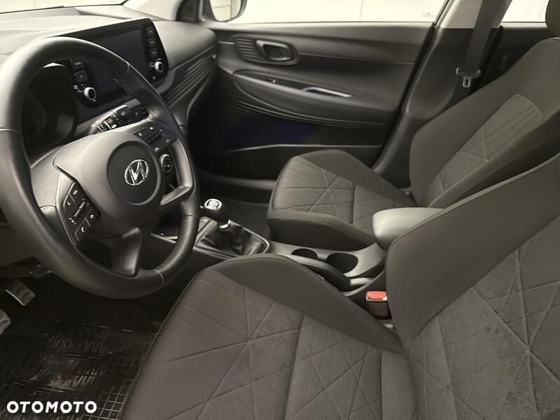 Hyundai Bayon 1.2 Smart - 12