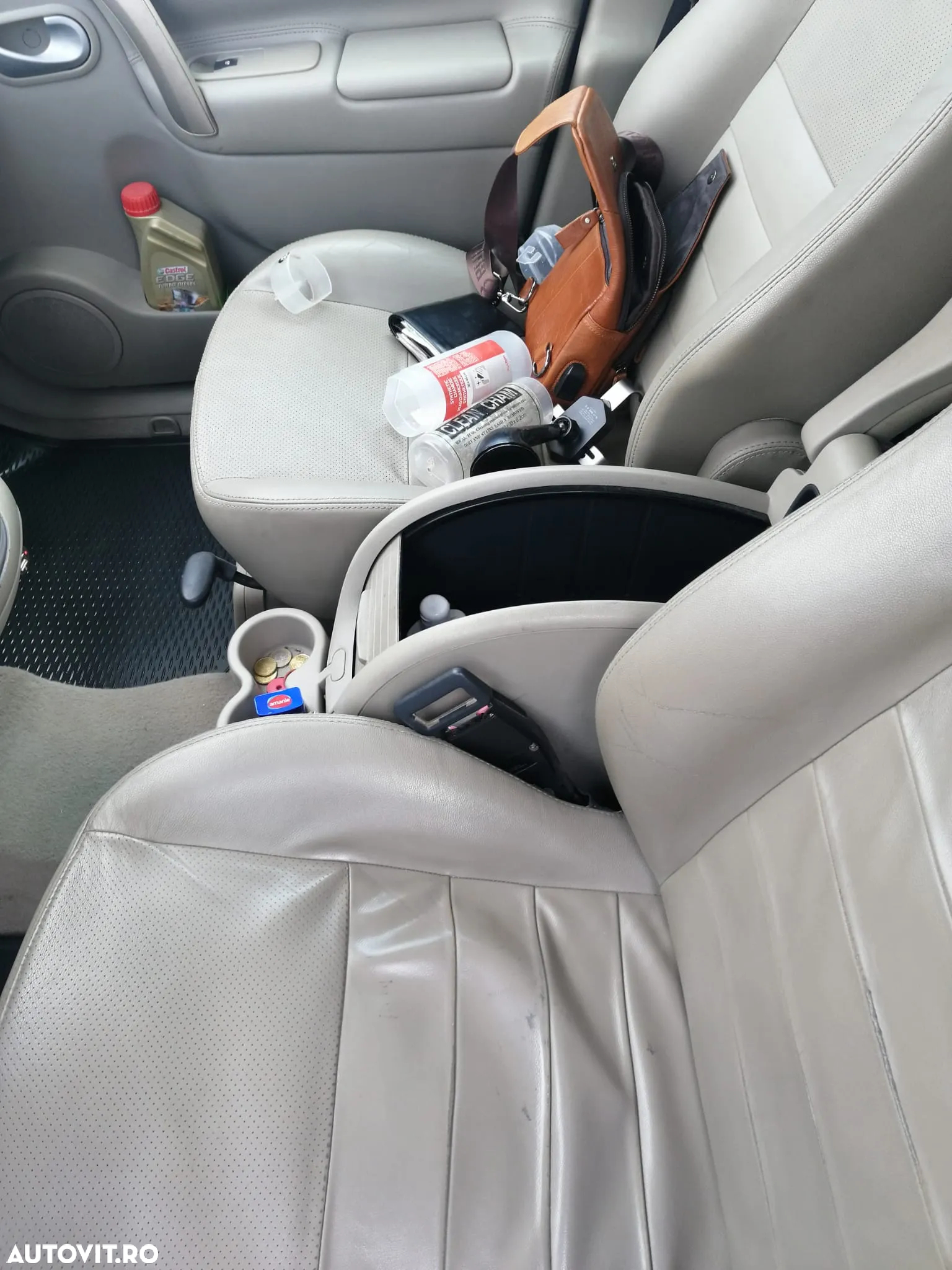 Renault Grand Scenic - 8