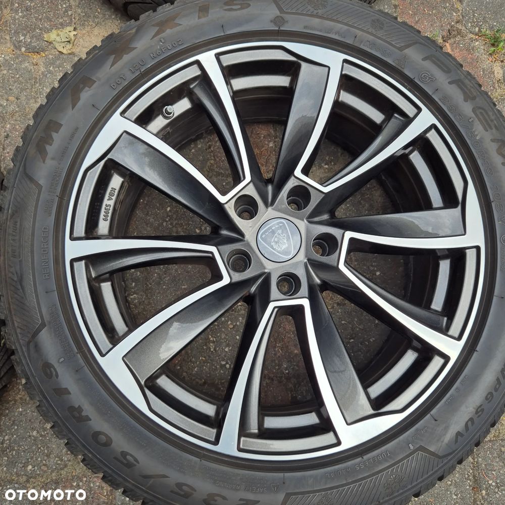 ZIMA 235/50 R19 HYUNDAI TUCSON IX35 KIA SPORTAGE OUTLANDER COMPASS RAV 4 - 4