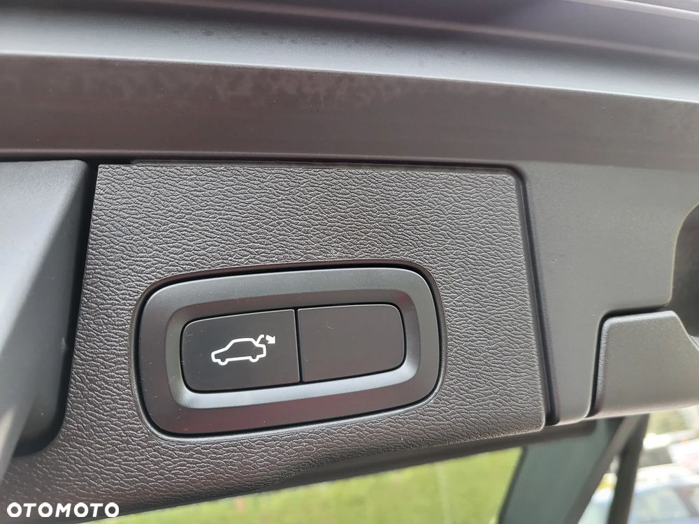 Volvo XC 60 - 22
