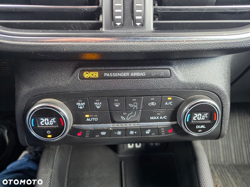 Ford Focus 1.0 EcoBoost mHEV Active X - 13