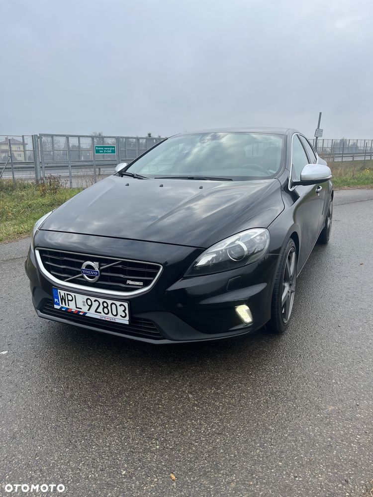 Volvo V40 D2 R-Design - 1