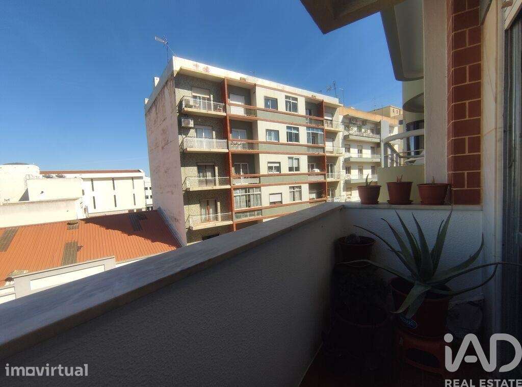 Apartamento T2 em Portimão de 74,48 m2 - Grande imagem: 5/23