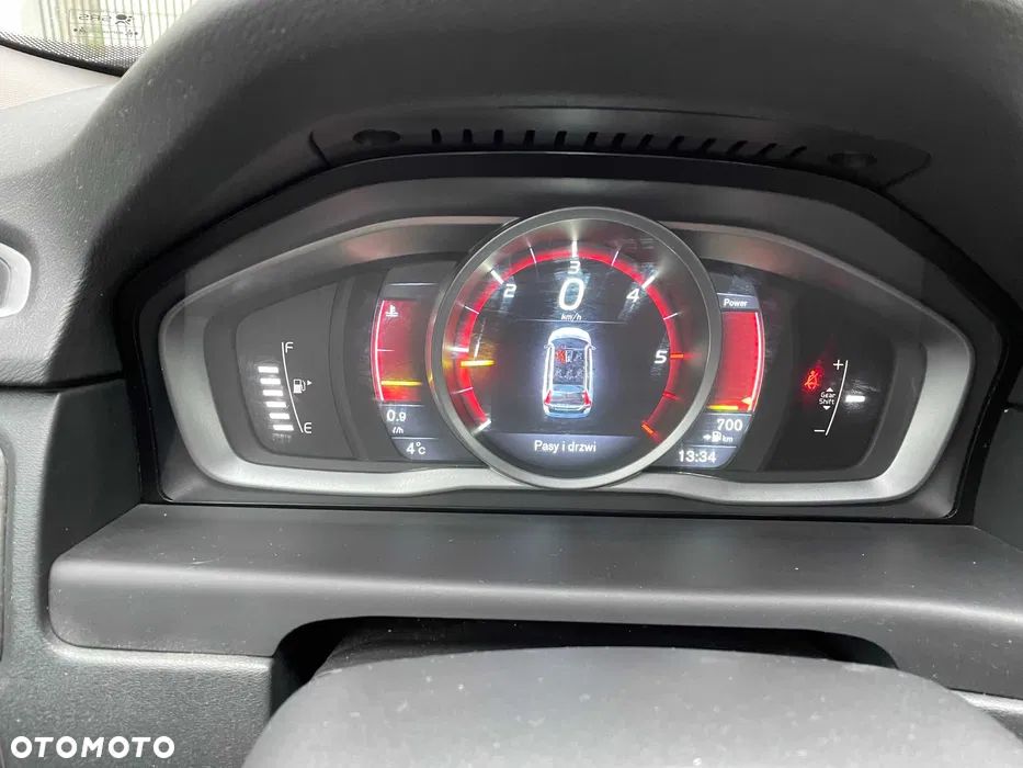 Volvo XC 70 D4 Summum - 4