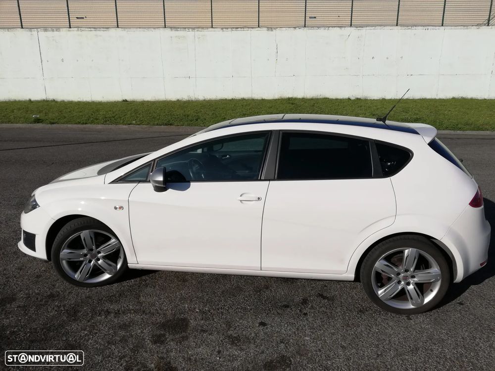 SEAT Leon 2.0 TDI FR DPF - 2