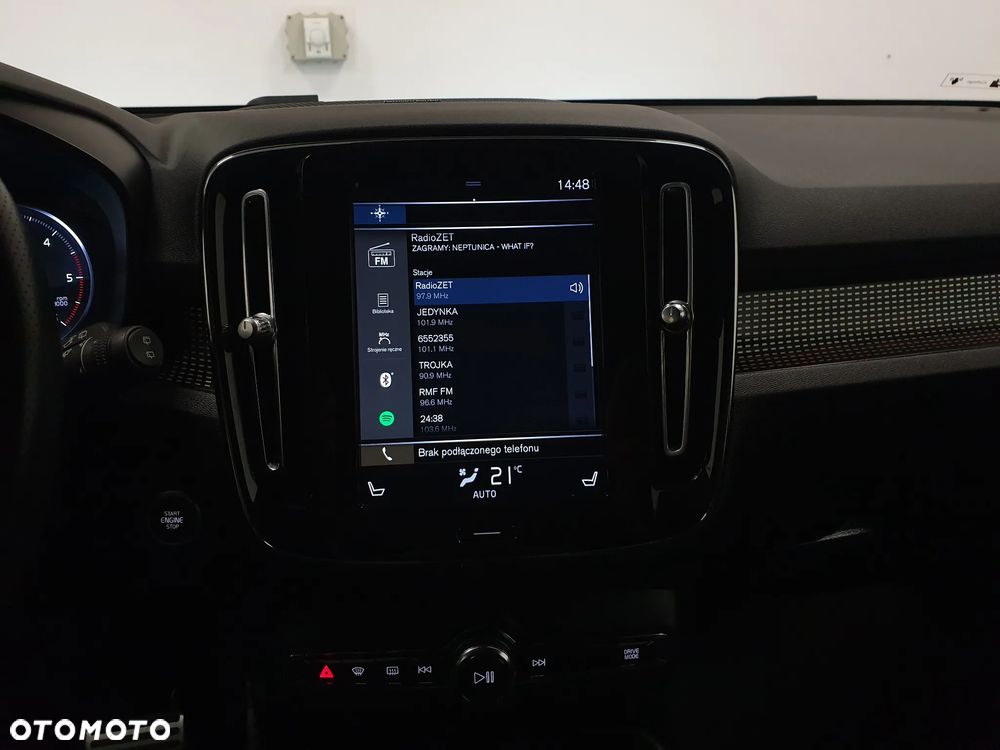 Volvo XC 40 D4 AWD R-Design - 14