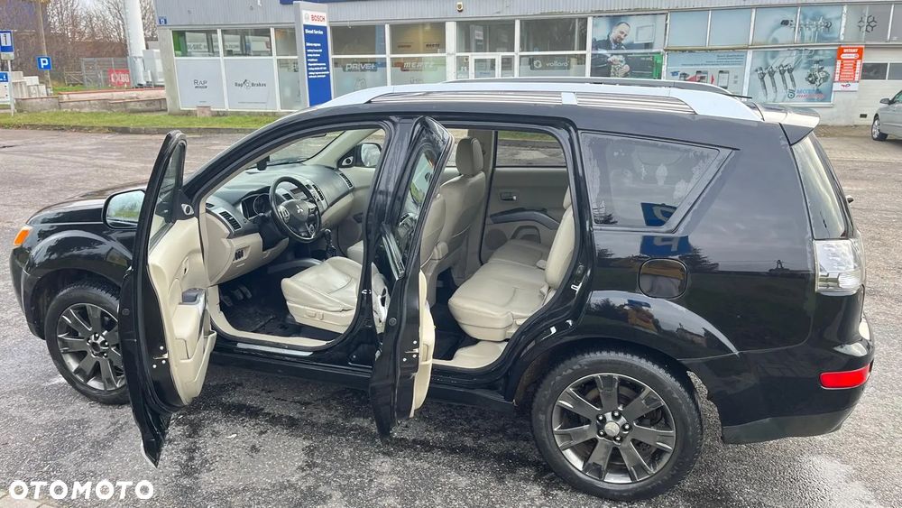 Mitsubishi Outlander 2.0 DI-D 4WD Intense - 3