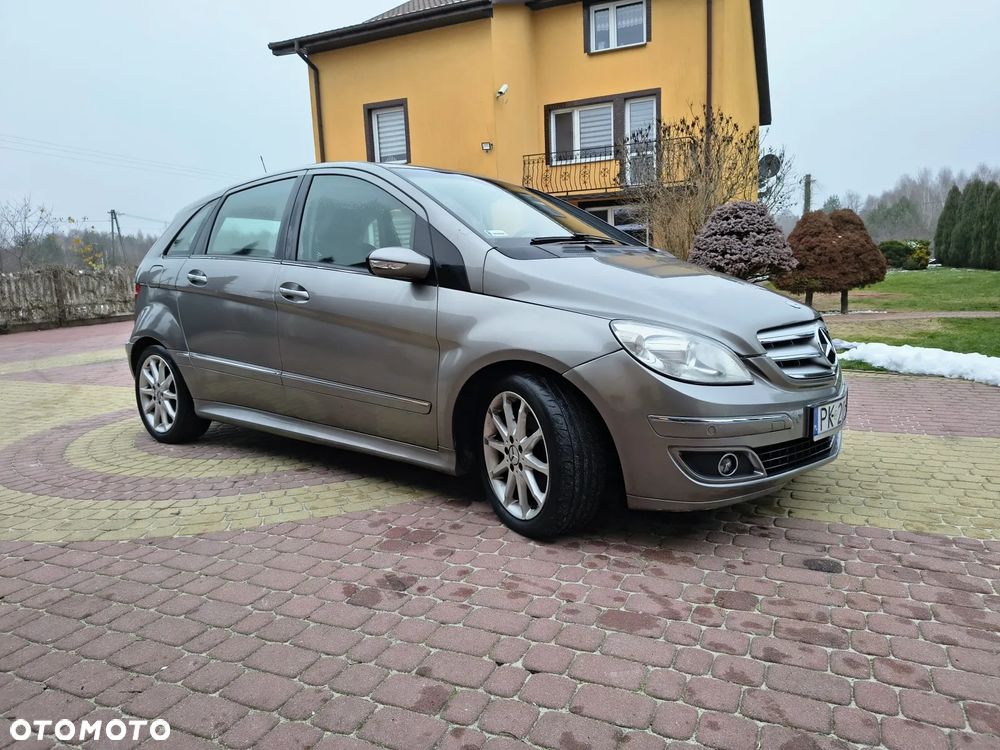 Mercedes-Benz Klasa A 180 CDI Special Edition - 24