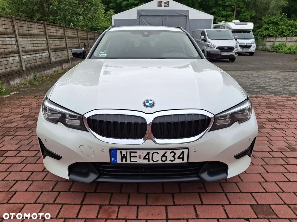 BMW Seria 3 318i Sport Line - 4