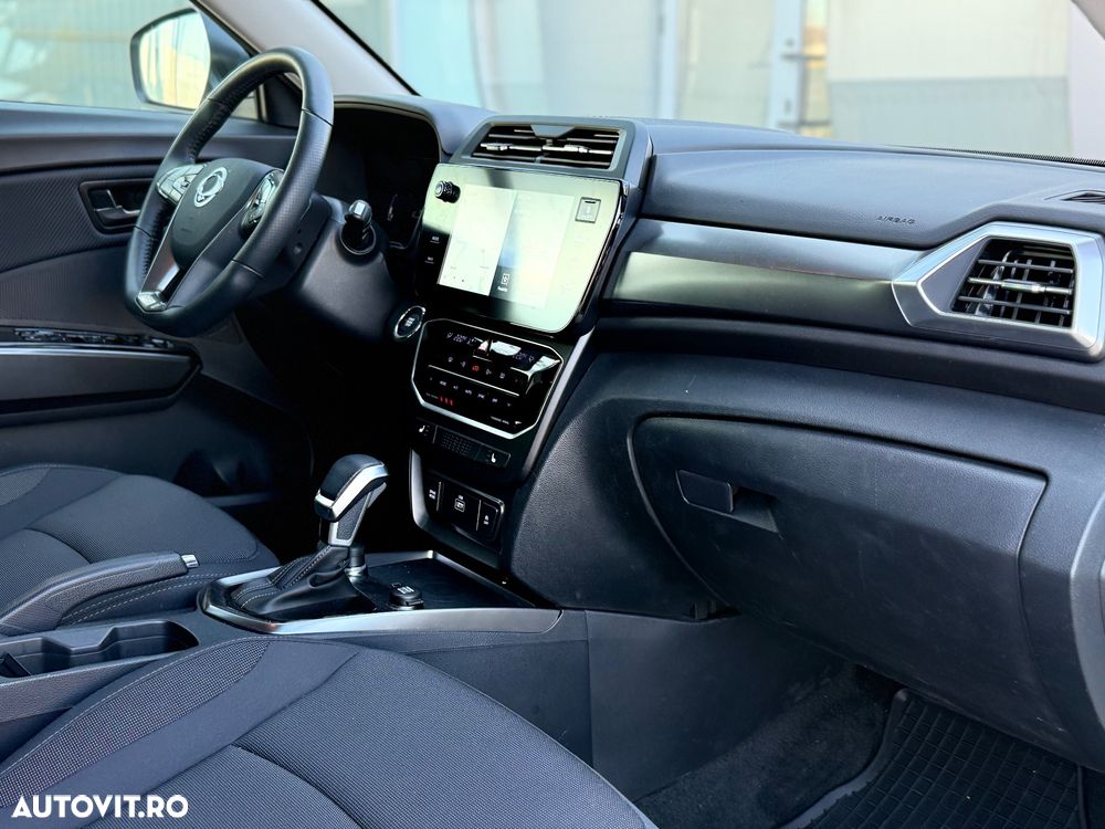 SsangYong Tivoli - 19