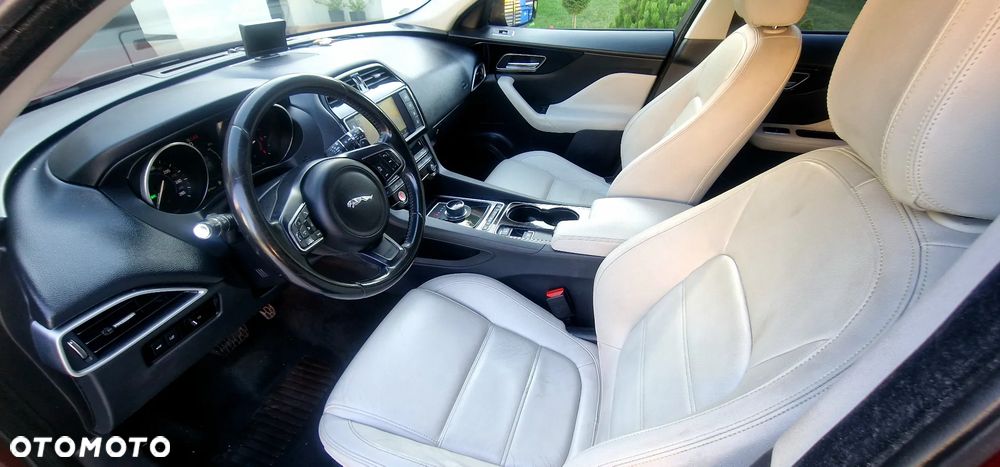 Jaguar F-Pace 2.0 i4D AWD Prestige - 25