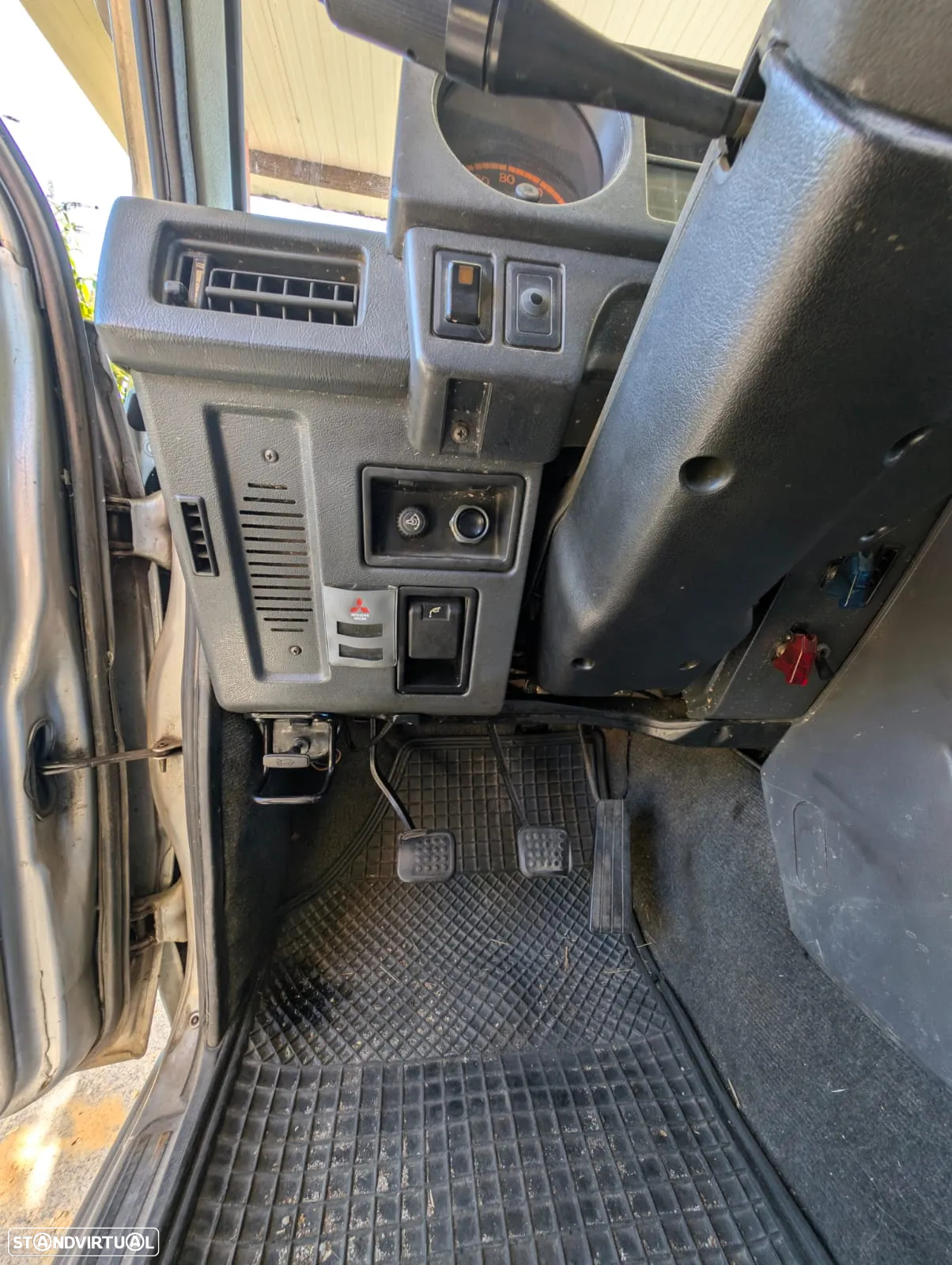 Mitsubishi Pajero - 7