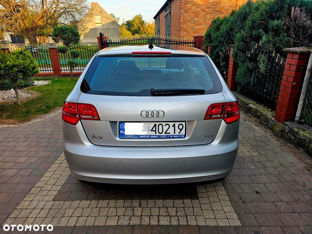 Audi A3 Sportback 2010 photo 3
