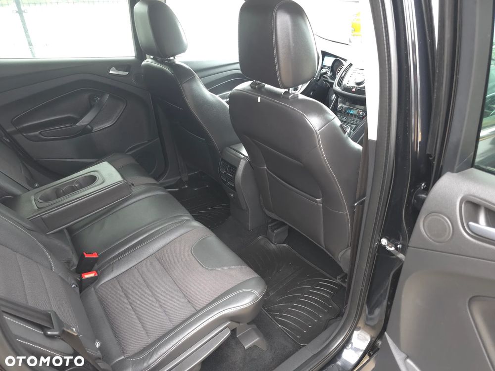 Ford Kuga 1.6 EcoBoost 2x4 Titanium - 15