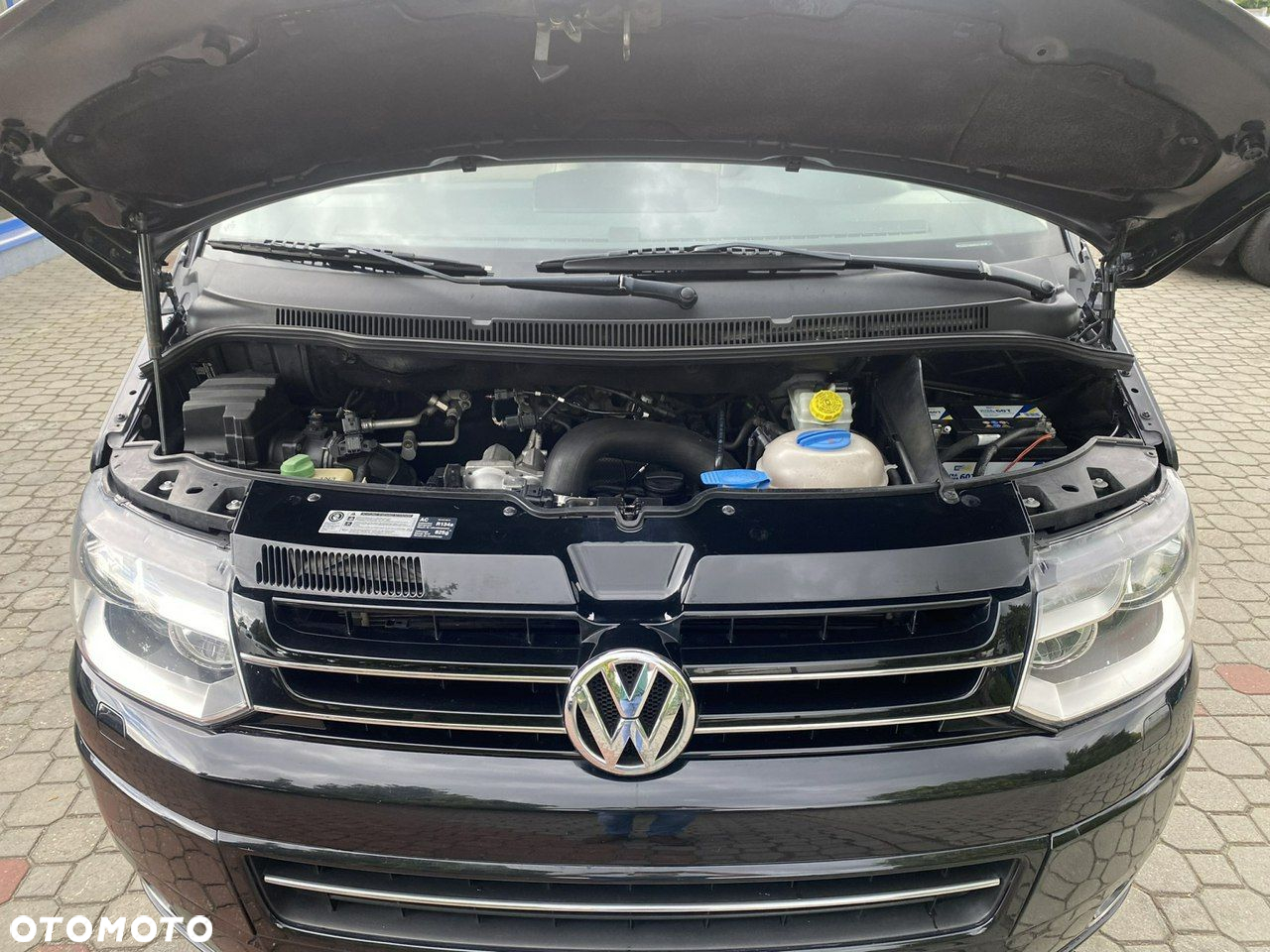 Volkswagen Multivan - 30
