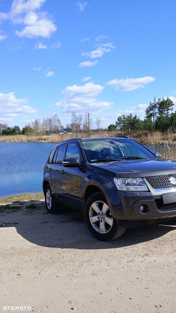 Suzuki Grand Vitara 2.4 De Luxe EU5 - 16