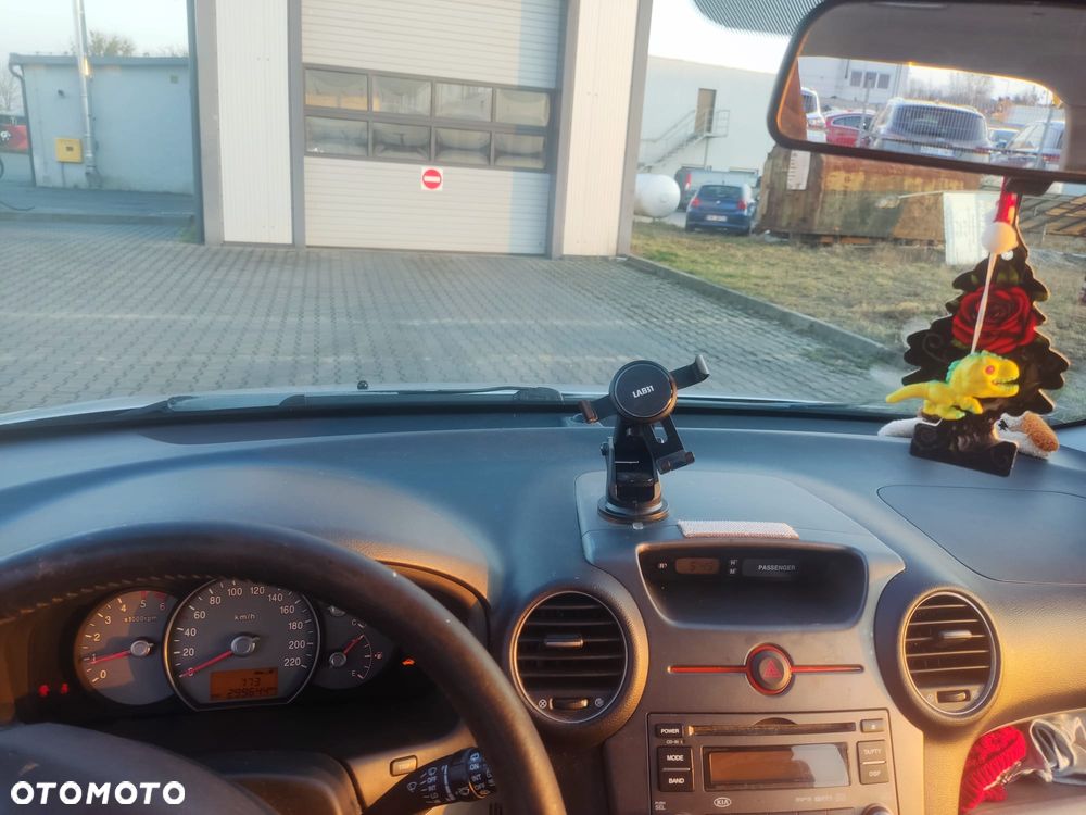Kia Carens 2.0 CRDi EXpedition - 11