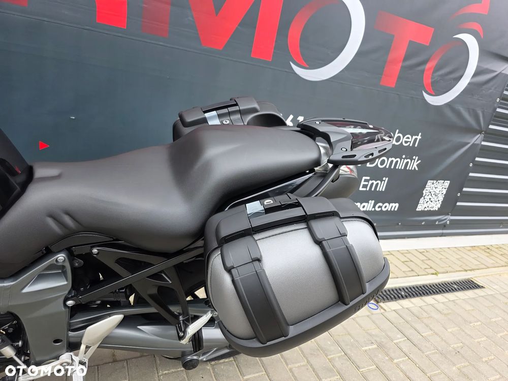 BMW R - 22